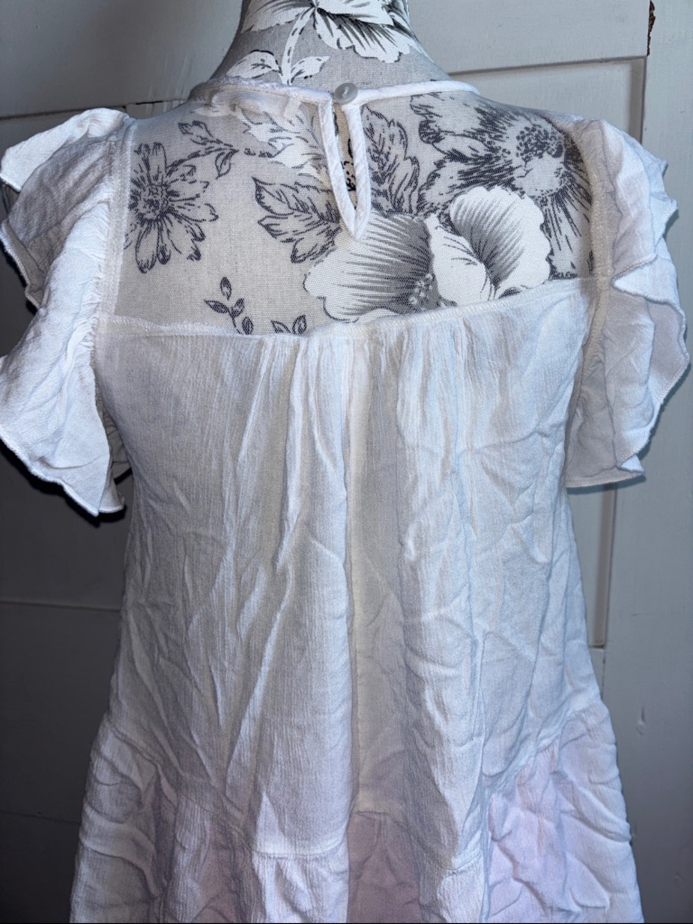 Rebellion Sheer White Lace Yoke Flutter Sleeve Blouse Jr Size Medium M - Picture 4 of 7